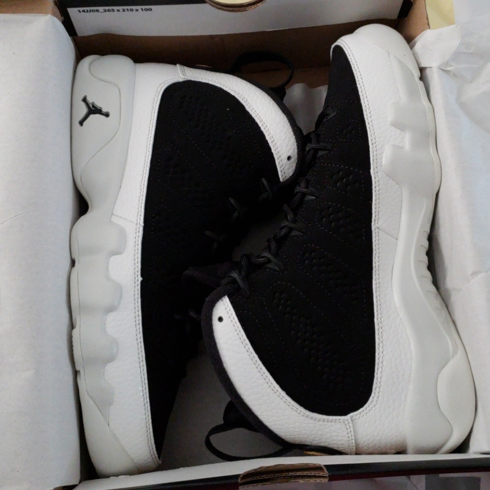 Jordan 9 retro BG black and white 4 1/2